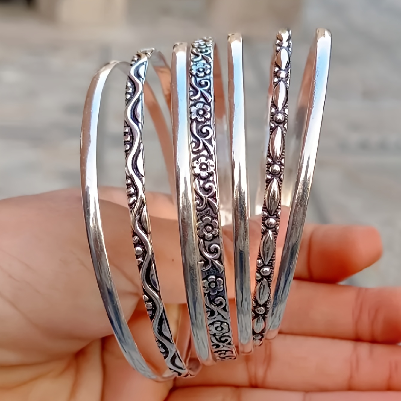 TEMU 7pcs Vintage Elegant Fashion Old Money Style Carved Embossed Braid Geometric Stackable Bracelet Ethnic Bangle Set Individual Luxury Armband