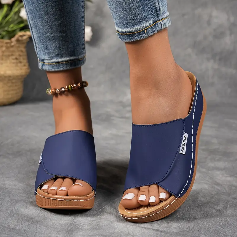 Bruine slip-on plateau sandalen