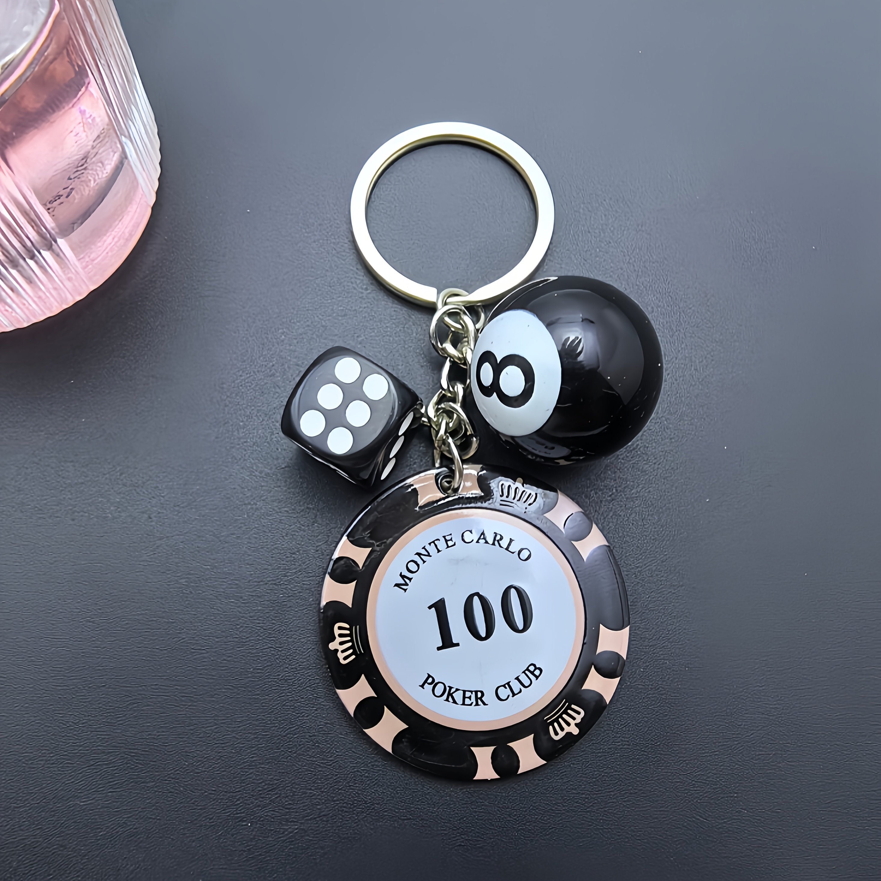 TEMU Portachiavi con gettone, 1 pezzo, palla da biliardo n. 8 con dadi + ciondolo con gettone, accessori per ciondolo , accessori per chiavi auto,
