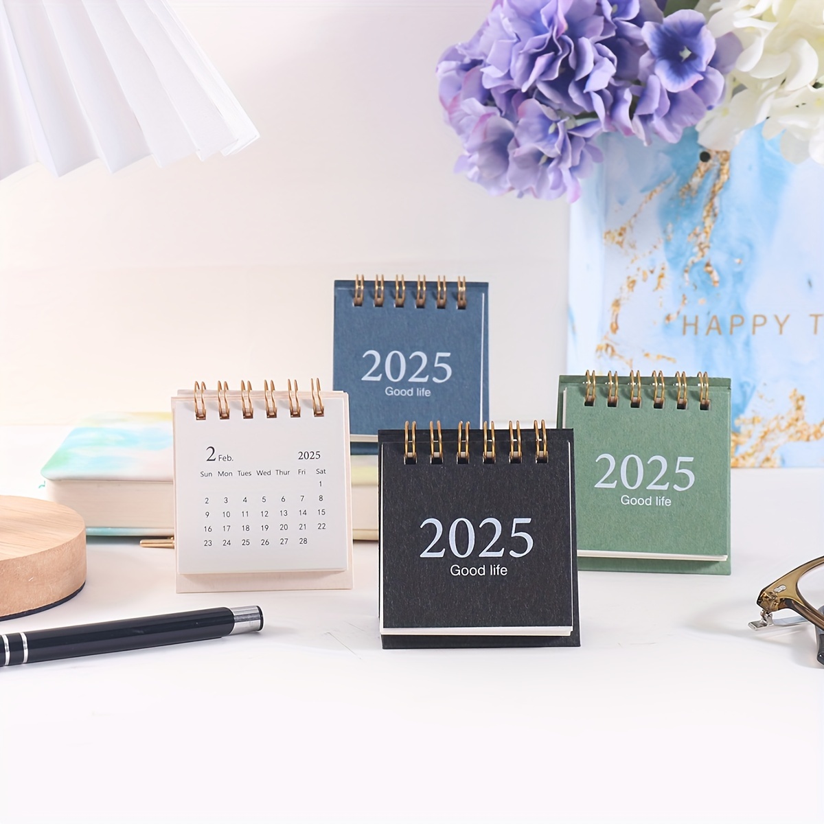 

1pc, 2025 Years Desk Calendar, Flip-page Calendar, Office And School Desktop Decoration Supplies, Memo Punch Notepad Desk Calendar Ornament Calendar, A Must-have For The Back-to-