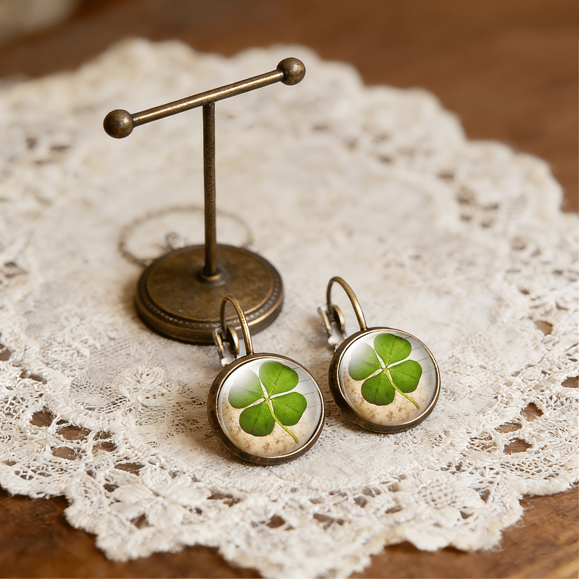 2pcs Cyan Round Classical Clover Earrings Set, Gift