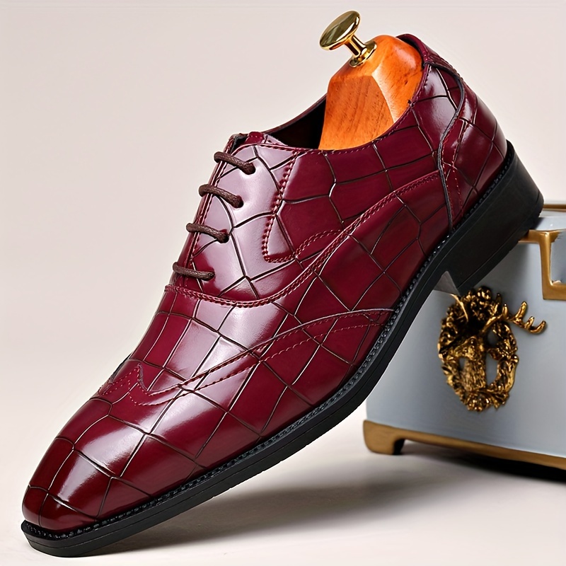 3332 Chaussures de ville formelles pour hommes, brillantes, chaussures de mariage tendance pour marié, chaussures de costume uniformes pour hommes, à la mode et tendance