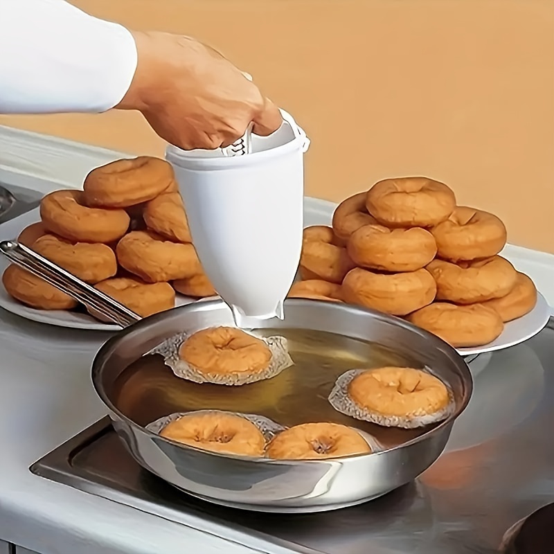 

Easy-to-use Donut Maker - Plastic Dessert Baking Tool For Home, Restaurants & Hotels, Donut Baking Pan