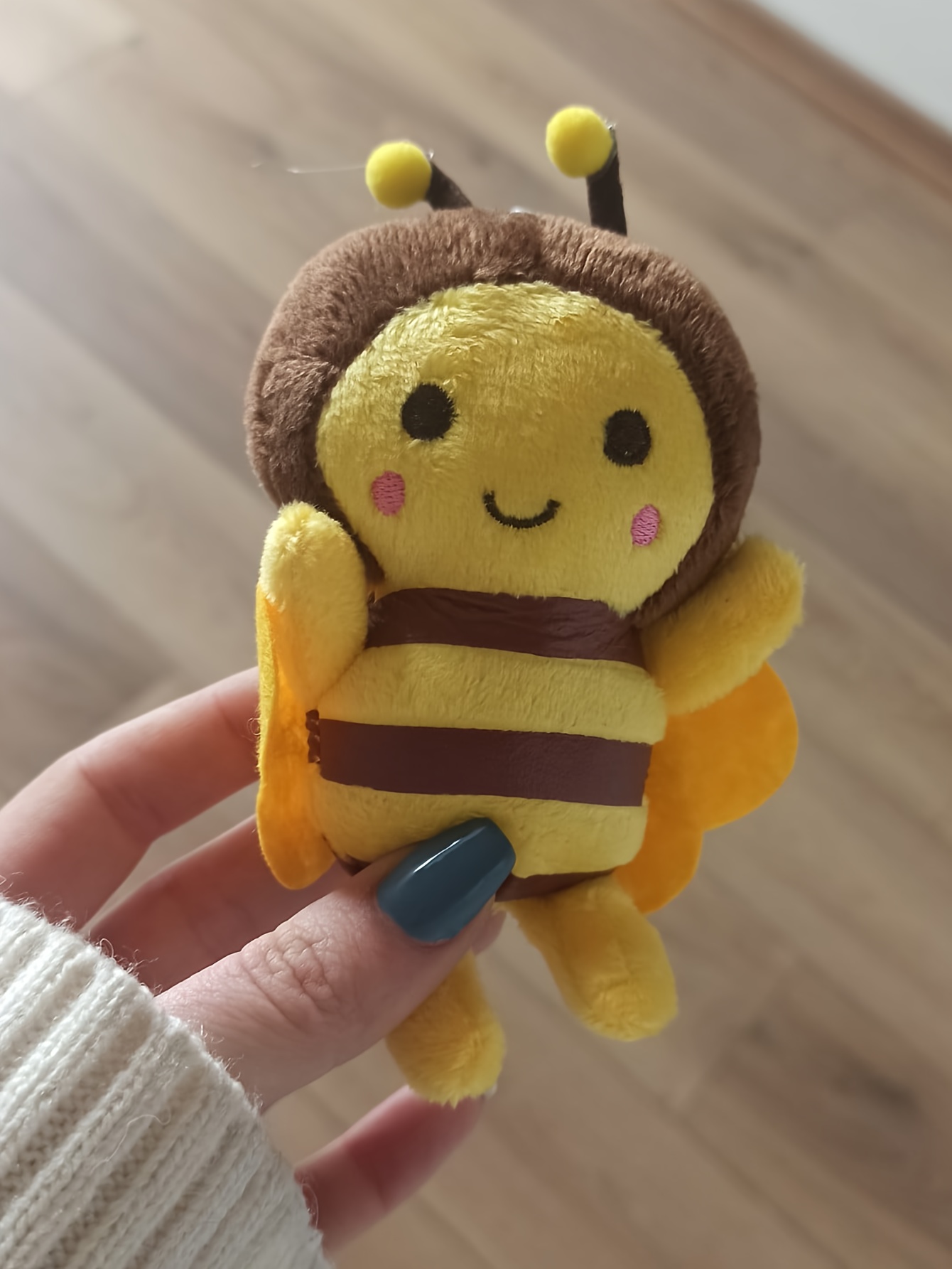 Stuffed honey bee online