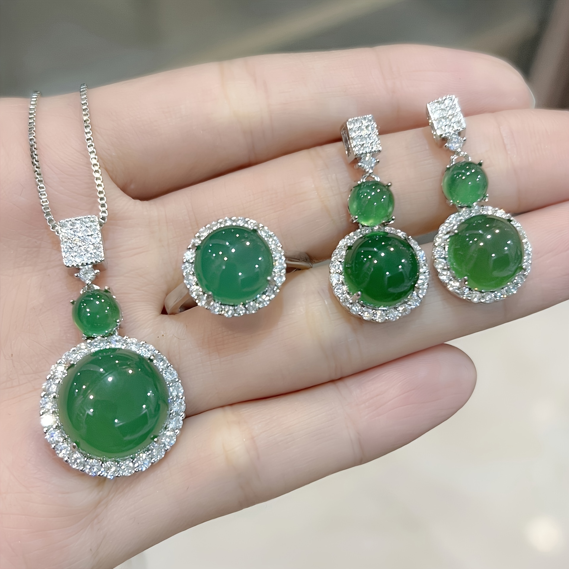 

Green Pendant Jewelry Three-piece Set, Ring, Necklace And A Pair Of Earrings, 925 Silver Jewelry, With A Fine Gift Box