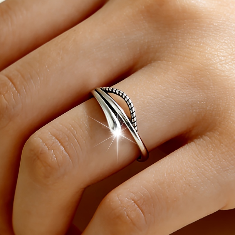 Women's Vintage Fashion Irregular Geometric Lines Ring
