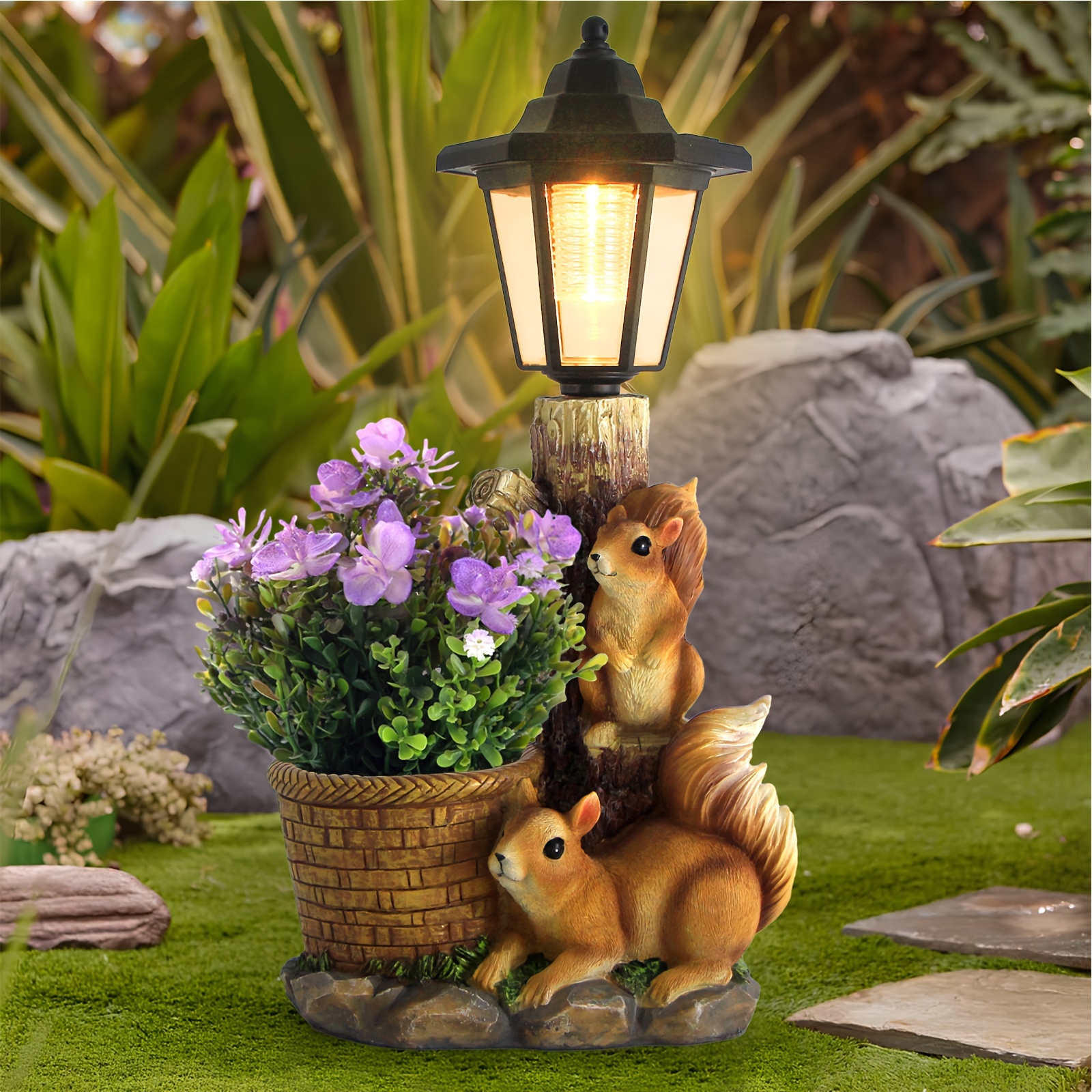 

Outdoor Squirrels Garden Statues Figurine Decor Solar Powered Light Planter (not Artificial Flowers)