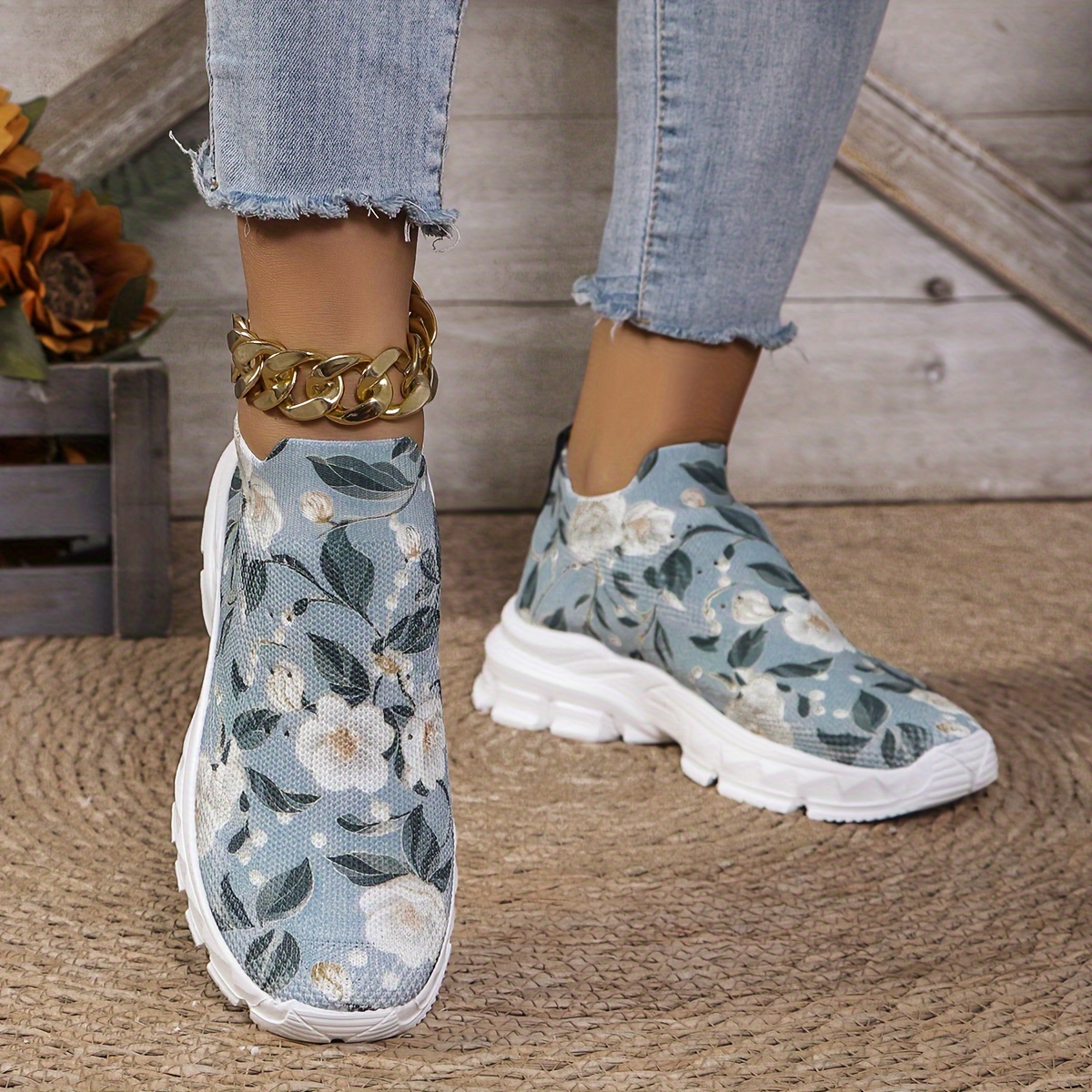 

Women's Floral Fashion Sneakers - Breathable Mesh, Sole, Lightweight & Comfortable For Indoor/outdoor Wear