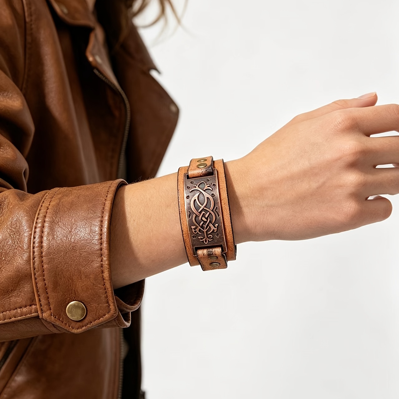 Vintage Pattern Adjustable Textured Bracelet for Men