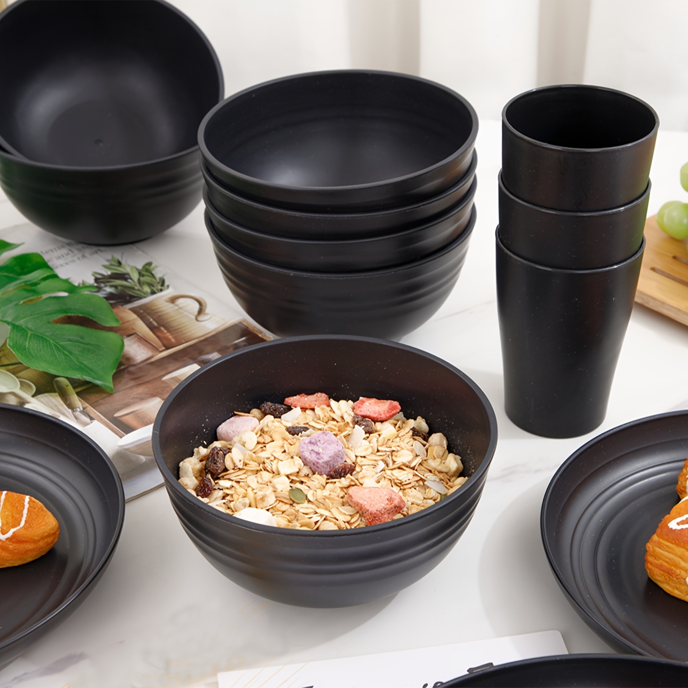 Premium Dinnerware Set 16 Unbreakable Pieces, Microwave and  Dishwasher Safe, Black Set with Plates, Bowls and Cups, Camping