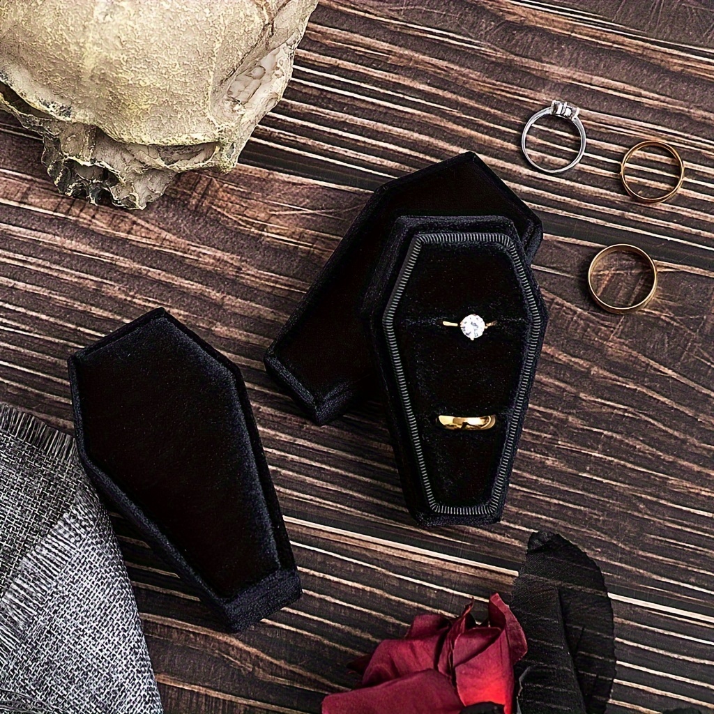 

Luxurious Black Velvet Coffin Ring Box - Double Ring Display Holder With Detachable Lid, Gothic Style Jewelry Storage For Weddings & Unique Gifts, 3.6"x2.1"x1.7