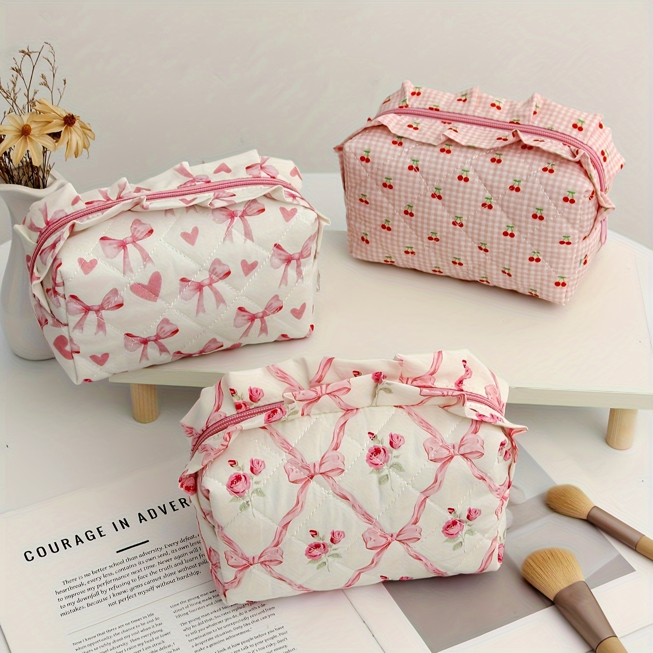 

1pc Ladies Cosmetic Bag Quilted , , For Makeup, Sanitary , , - Christmas