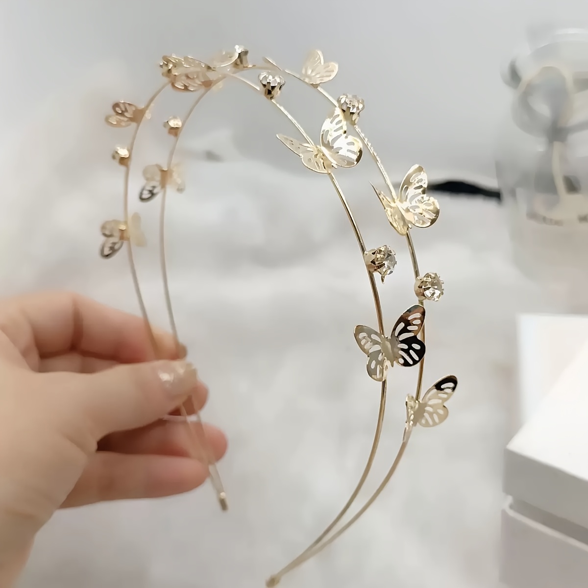 E-shop Ein doppelschichtiges Strass-Schmetterlings-Stirnband, koreanisches Internet-Star-Temperament-Stirnband mit eingelassenen Diamanten, doppelter