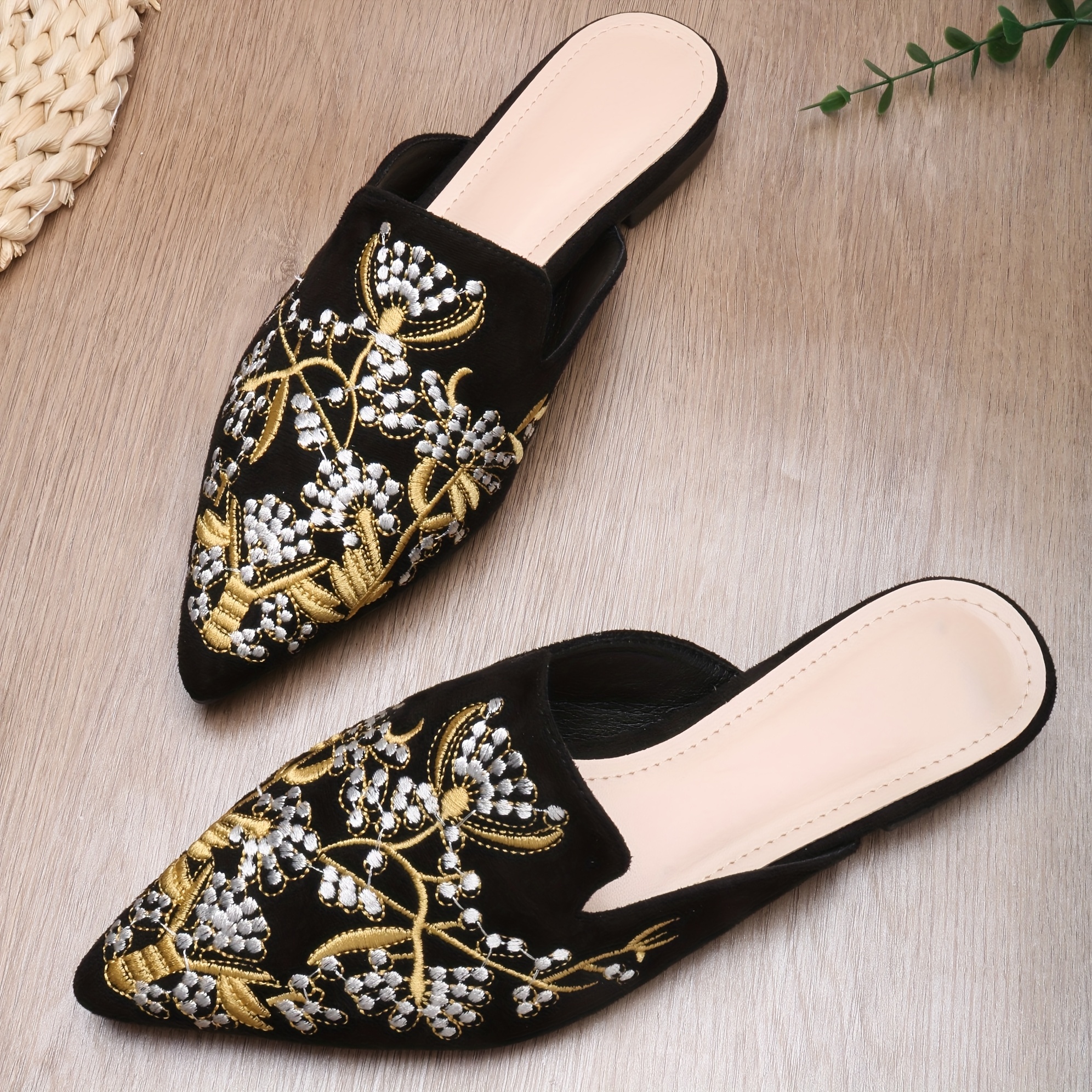 Women's Flat Slippers, New Summer Style, Chinese-style Cool Slippers, Half-slip Shoes for Women, Suitable for Outdoor Wear, Women Shoes