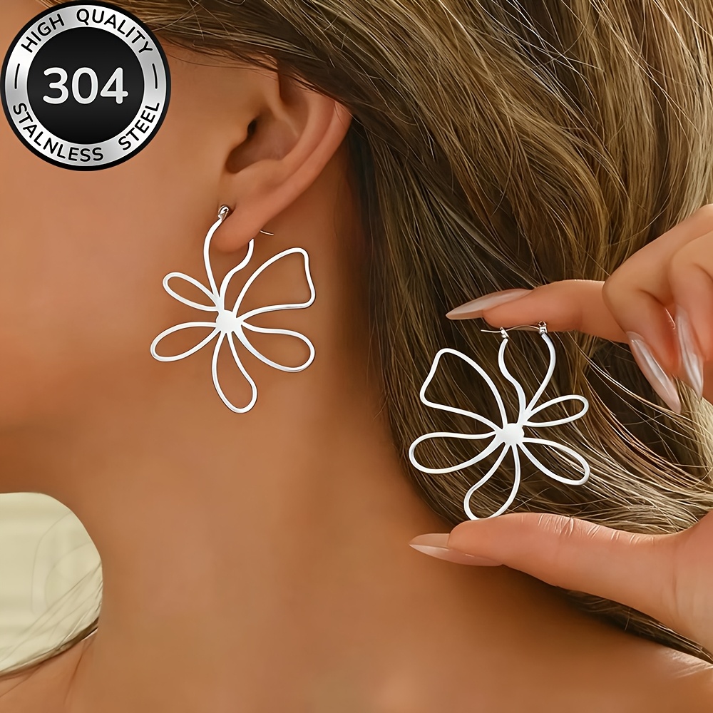 E-shop Hochwertige, hypoallergene goldenen Blumen-Ohrringe aus Edelstahl, lichtecht, einfach und elegant, modische Damenohrringe für den oder Partys,