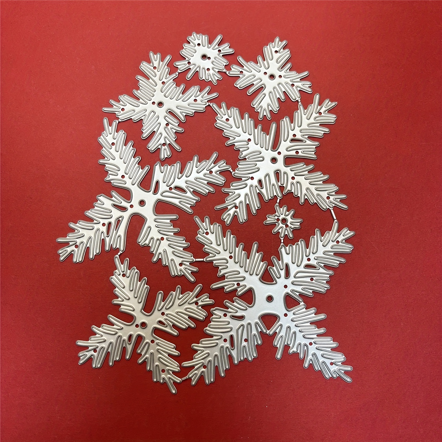 Image of [christmas] [winter] 1 Original Christmas Tree Interlocking Metal Cutting Mold, Suitable For Photo Album Production, Handicrafts, Templates, Handmade Cards, And Gift Card