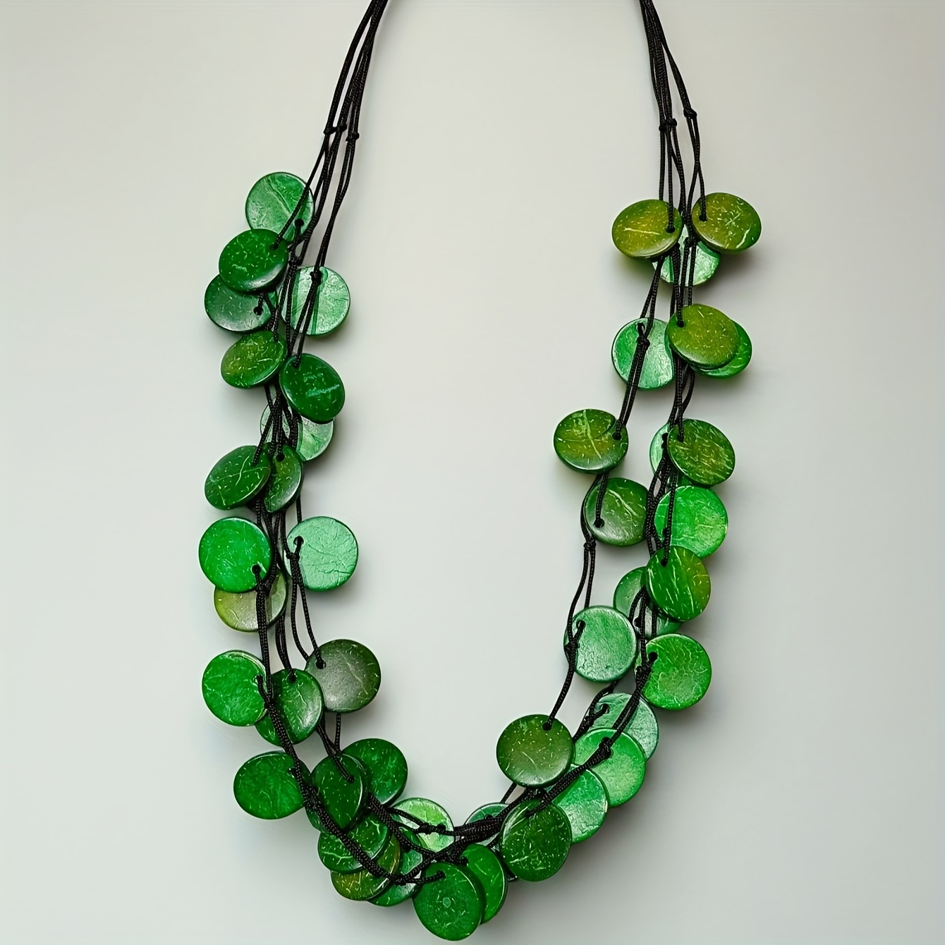 New European And American Bohemian Vintage-style Handmade Natural Coconut Shell Necklace, Easy And Fashionable With 3 Layers For Stacking