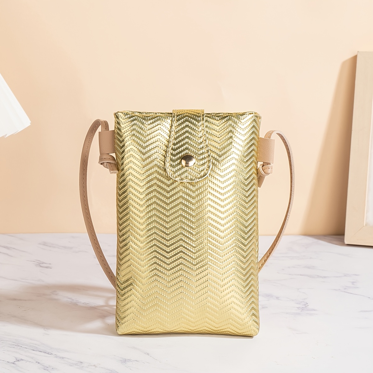 Image of Women's Wavy Pattern Crossbody Bag, Fashionable Golden Evening Party Mobile Phone Bag, Luxurious Style -colored Women' Purse Bag