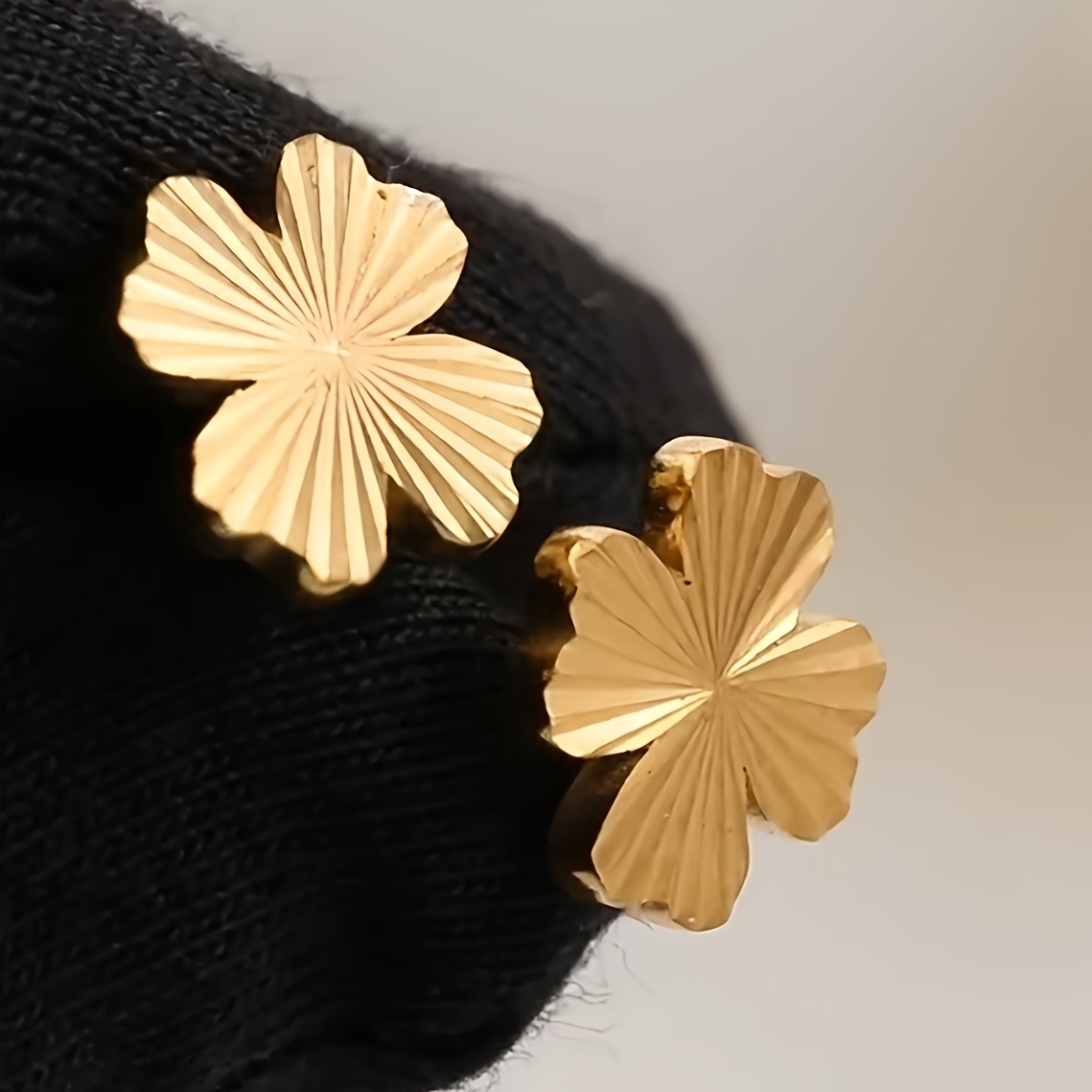 TEMU High-end Luxury Laser-cut Clover Earrings, Split Clover Design With , Hypoallergenic 304 Stainless Steel & 18k Golden Plated, Perfect For Daily