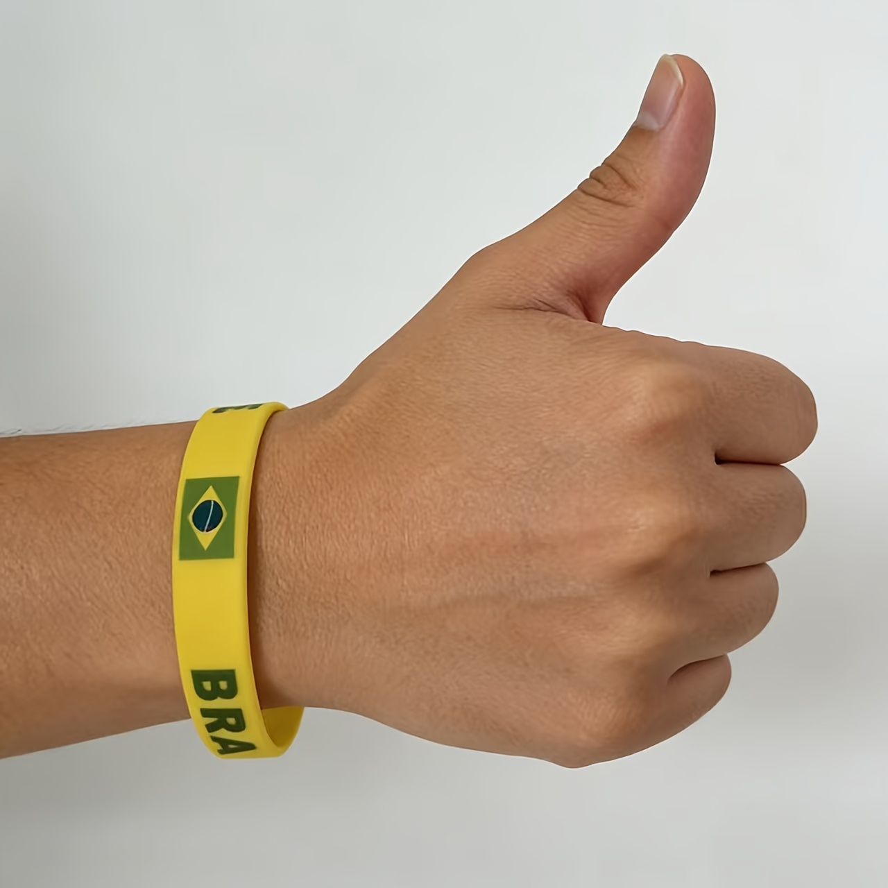 TEMU Pulsera unisex con dijes de de - Esta muñequera elástica de silicona el de equipo para al fútbol, de material de silicona con diseños impresos y