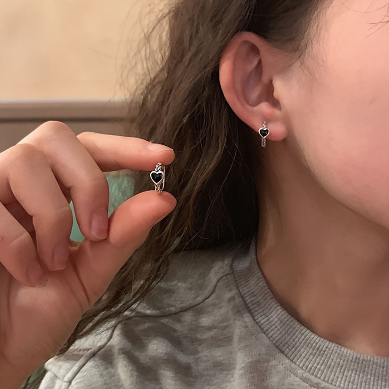 TEMU 1 Par Elegantes Aretes de Aro con Forma de Negro para Mujer, Joyería de Lujo Coreana Japonesa Premium y Fácil de Colocar