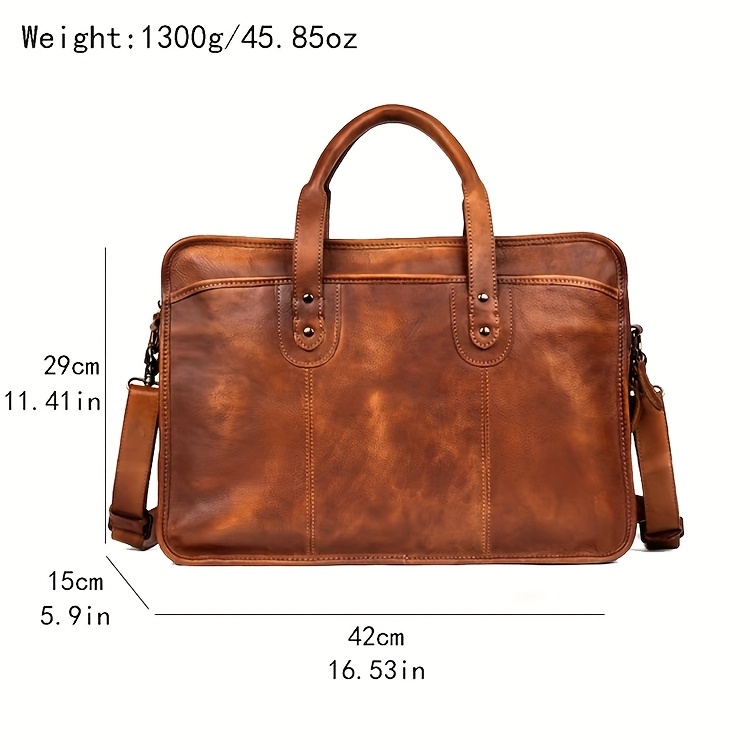 Adjustable Shoulder Strap Detail