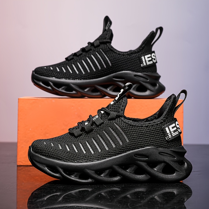 'S All-Season Running Shoes, Lightweight And Breathable with a Non-Slip Design, Model R101, Jump Rope