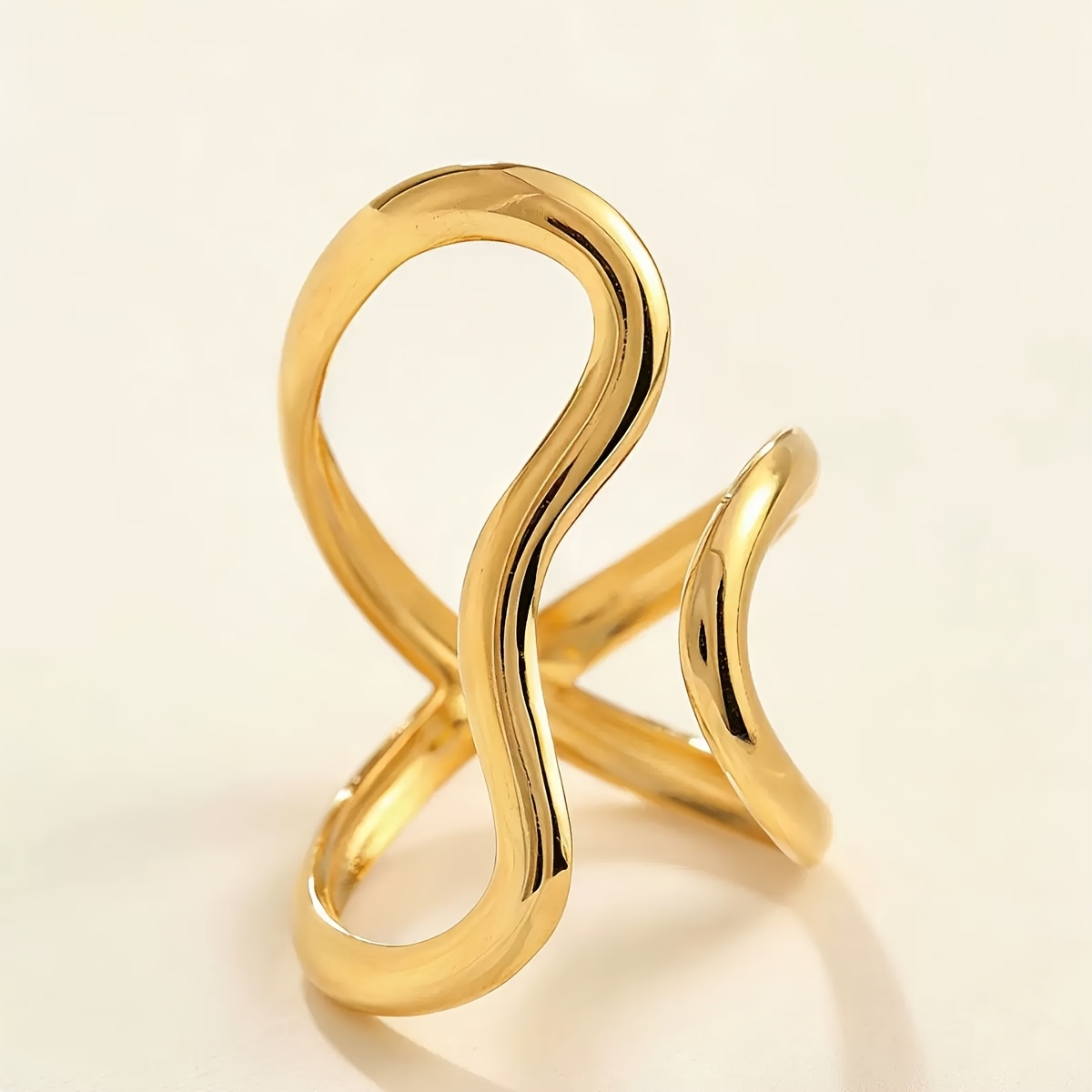 TEMU Anillo abierto de acero inoxidable en tono dorado con líneas irregulares, un anillo de mujer elegante y de talla ajustable. Una pieza de joyería