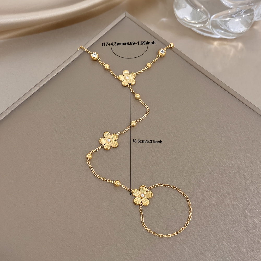 Women's Plum Blossom Finger Chain Bracelet with Synthetic Zirconia
