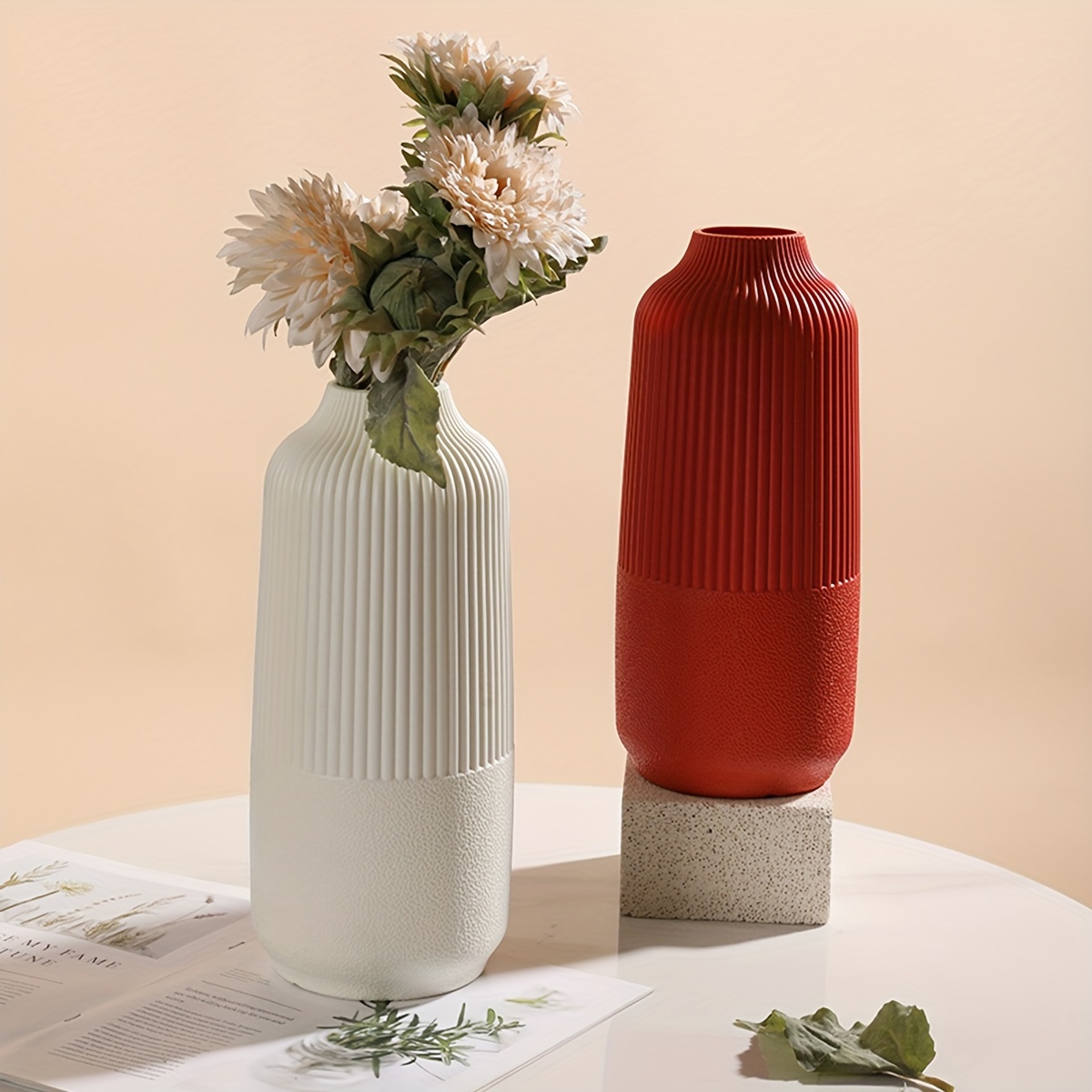 

1pc Simple Plastic Vase, Dried And Wet Flower Flower Arrangement Container, Flower Art Flowerware, Decorative Imitation Glaze Vase, Home Decoration