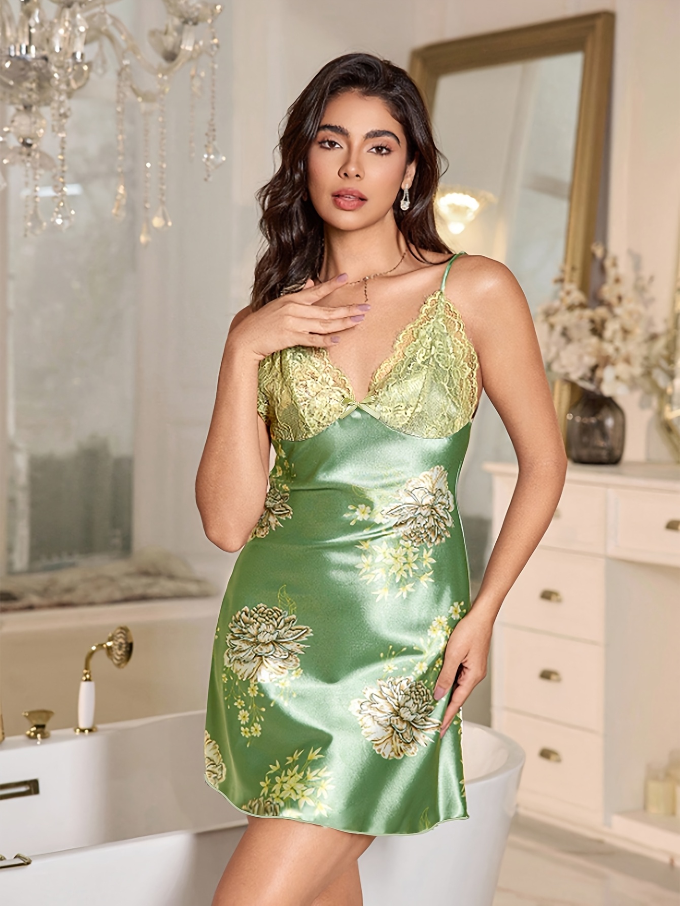 Women's Fashion Floral Print Elegant and Comfortable Lace Patchwork V-Neck Adjustable Thin Strap Home Nightgown