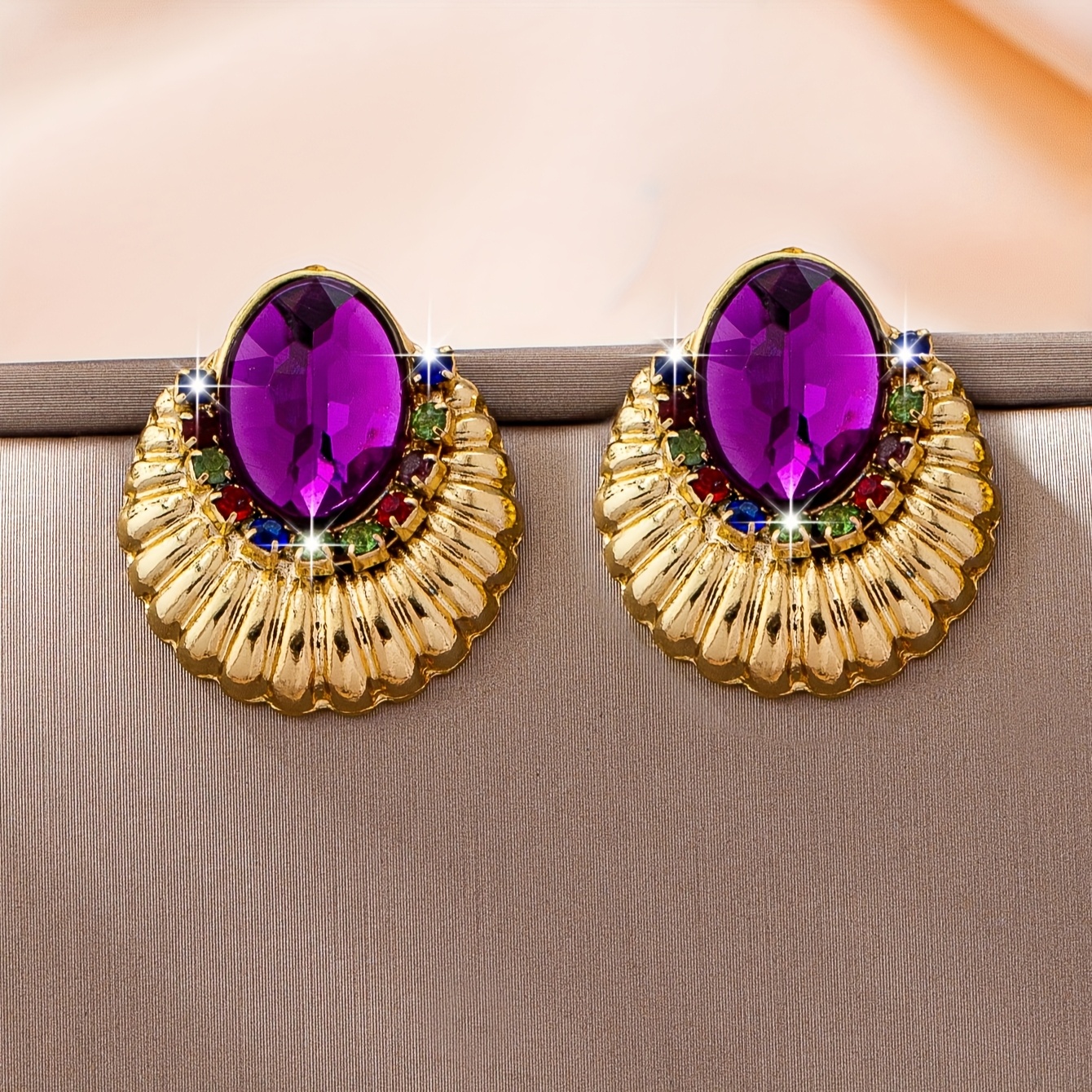 A Pair Of Exquisite, , Versatile, And Luxurious Women's Earrings