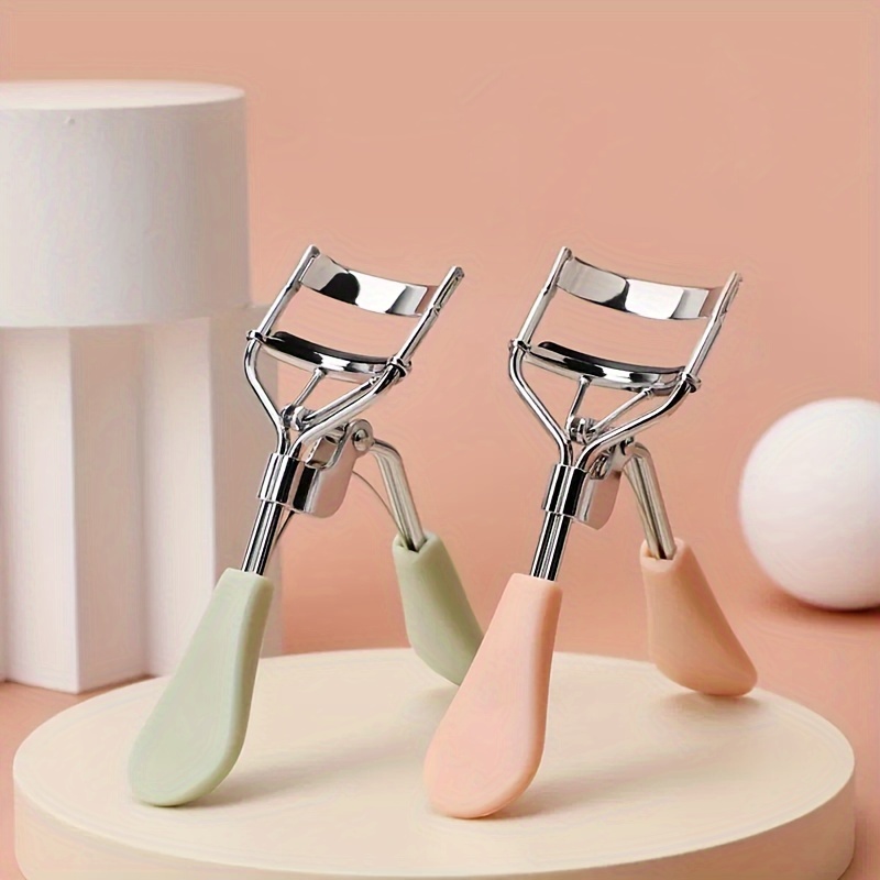 

Powerful Eyelash Curler, Durable, Fits Eye Shapes, Portable And Convenient To Carry