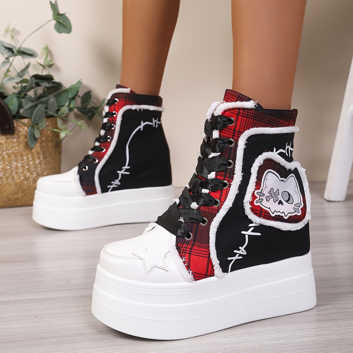TEMU Women's Invisible Platform Height-increasing Thick-soled -edge Fold-over Design Skull Cat Applique Cartoon Pattern Round Toe High-top Ribbon