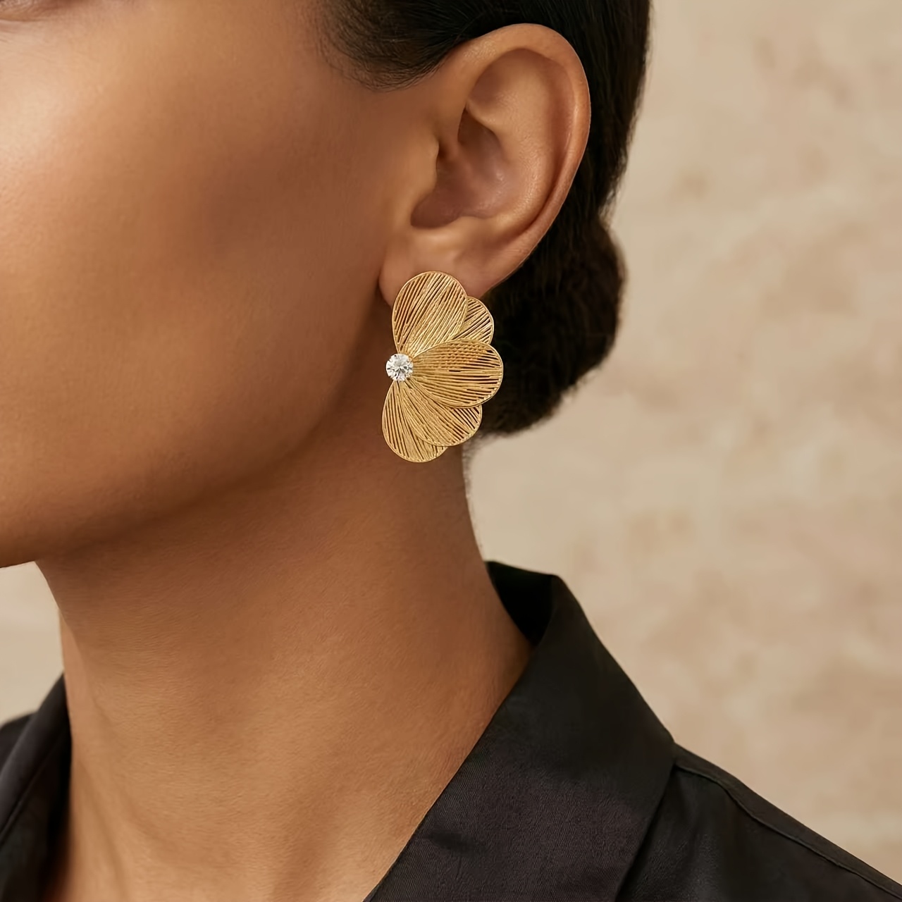 Metal Carved Butterfly Fishtail Pattern Earrings, Elegant Design