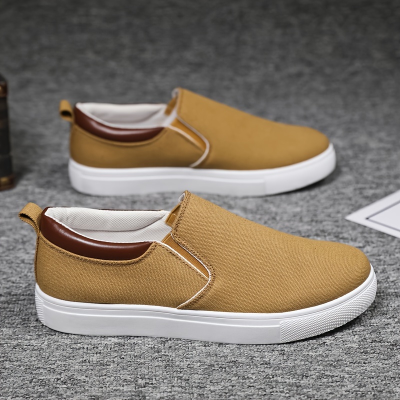 Mocassins Homme Toile Slip-On Chaussures Basses Rétro pour Hommes - Légères, Respirantes et Antidérapantes - Adhérence Tout Terrain, Semelle et Tissu en Toile, Chaussures de Skate Décontractées Adaptées au Quotidien, Extérieur, Salle de Sport - Confortables et Durables