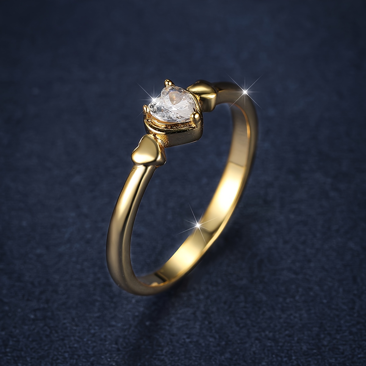 Stylish Minimalist Heart-Shaped Zirconia Ring for Brides