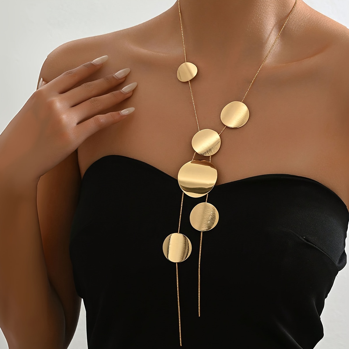 

Elegant Golden-tone Geometric Pendant Necklace For Women - Sleek Brushed Alloy With Unique Irregular Arrangement On Thin Snake Chain, Ideal For & Vacation