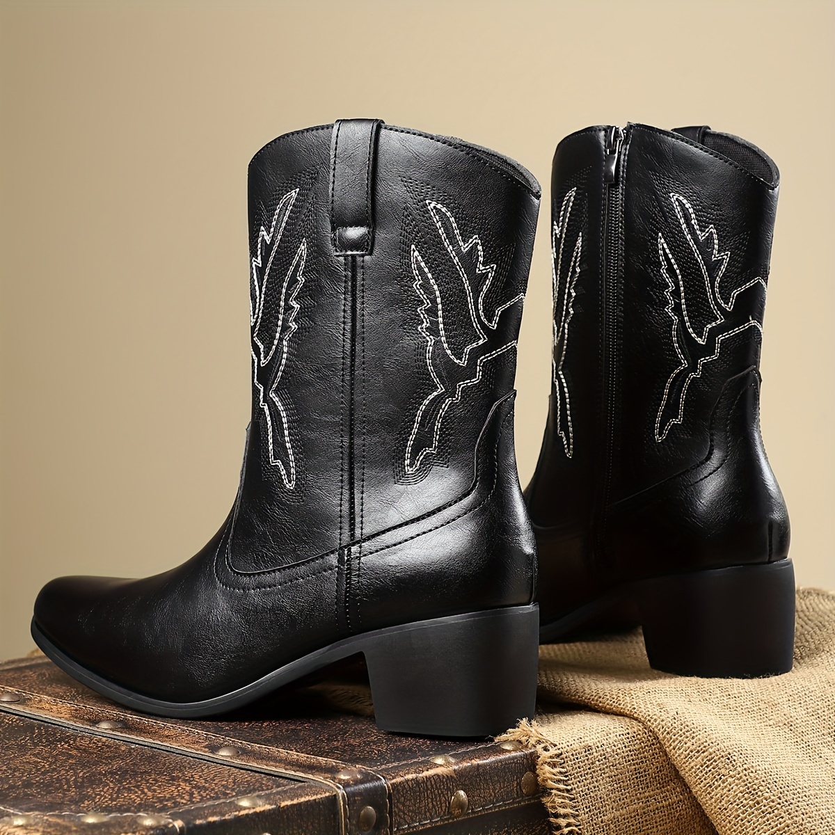 Herren Vintage-Braune Cowboy-Stiefel Slip-On mit runder Zehenpartie,  Gummisohle *-Stiefel für Outdoor-Sportarten und Reitsportaktivitäten,