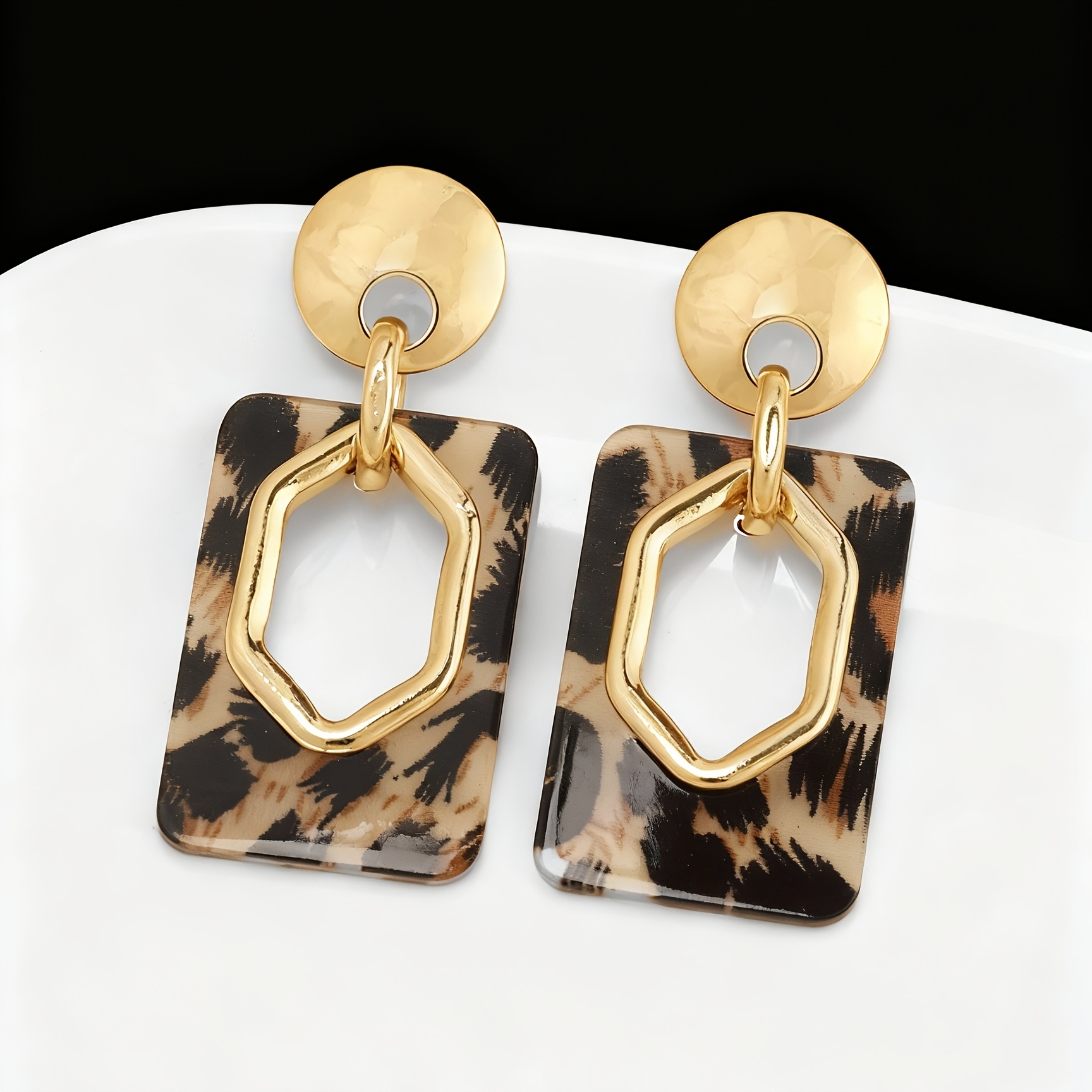 Image of A High-end Fashion Vintage Leopard Print Exquisite Women's Earring, Suitable For Holiday Parties And Gatherings, A Great Gift For , And Perfect For Daily Wear