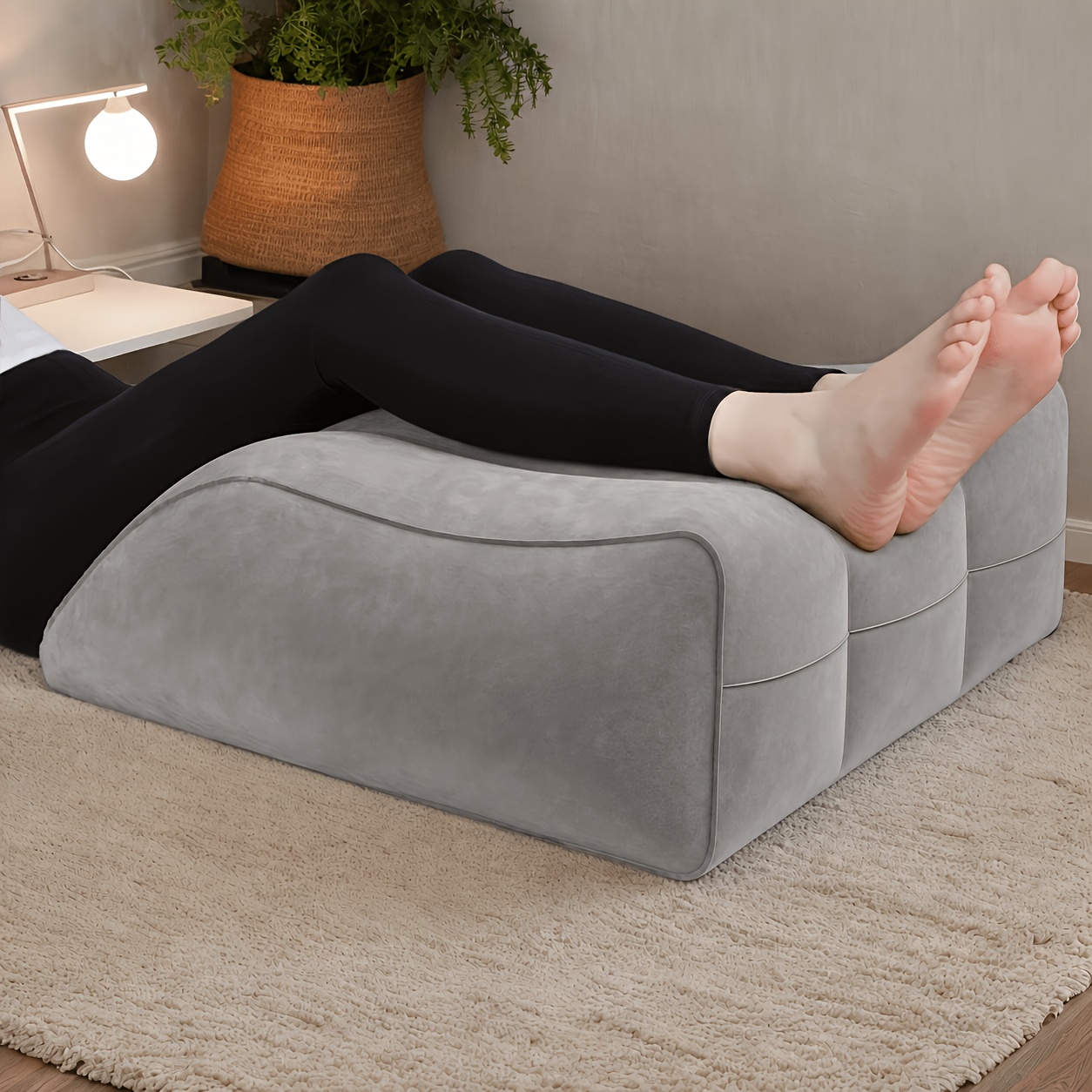 1pc Inflatable Wedge Pillow For Leg & Knee Rest, Soft Support Cushion For Muscle , Portable Support Pillow For Reading Watching Sleeping Lying Inflatable Feature Pad For Leg
