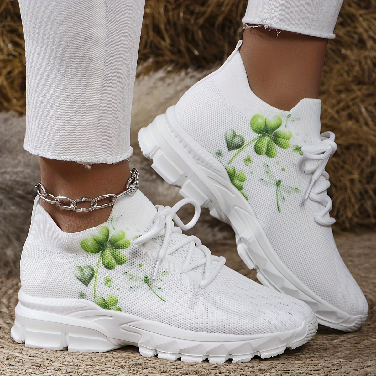 

Women's Clovers Pattern Sneakers, Breathable Low Top Walking Trainers, Comfy Outdoor Sports Shoes For St. Patrick's Day