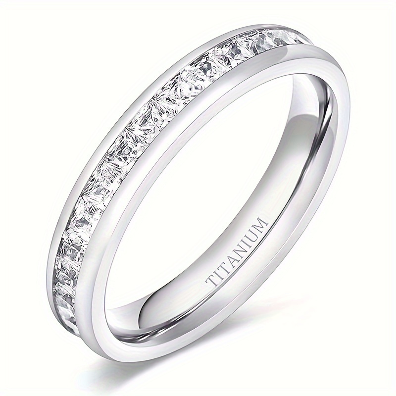 

Elegant Titanium Ring With 4mm Square Cubic Zirconia - Fade-resistant, Weddings & Engagements