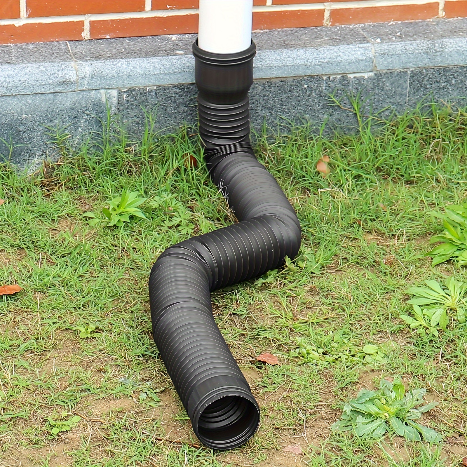 

1pc Plastic Downspout Extension, Pe Material, Flexible Drainage Pipe For 3x4 & 4x4 Inch Rain Gutter, With Screws, Outdoor Water