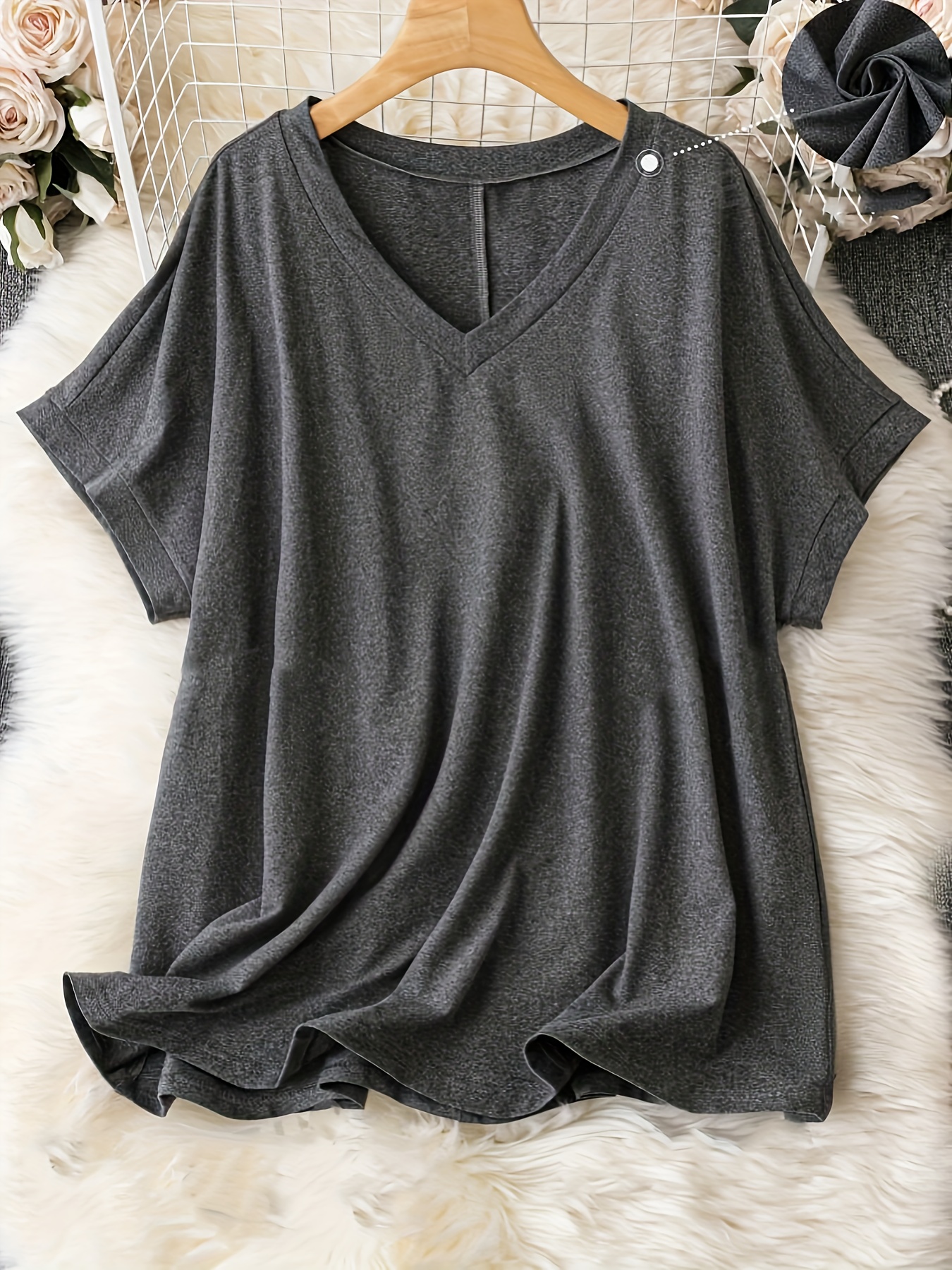 Plus Size Simple Solid T-Shirt, Casual V Neck Short Sleeve T-Shirt, Women's Plus Size Clothing