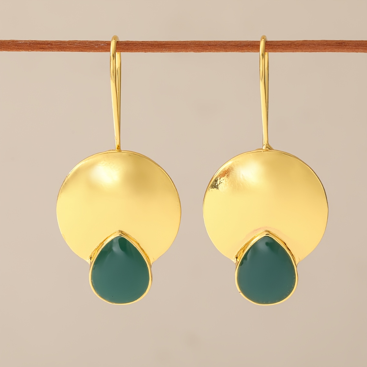 TEMU French Retro Style Glossy Large Round Matte Dark Green Water Drop Shaped Long Earrings For Women, Suitable For Parties, , High-end Feel, Daily ,