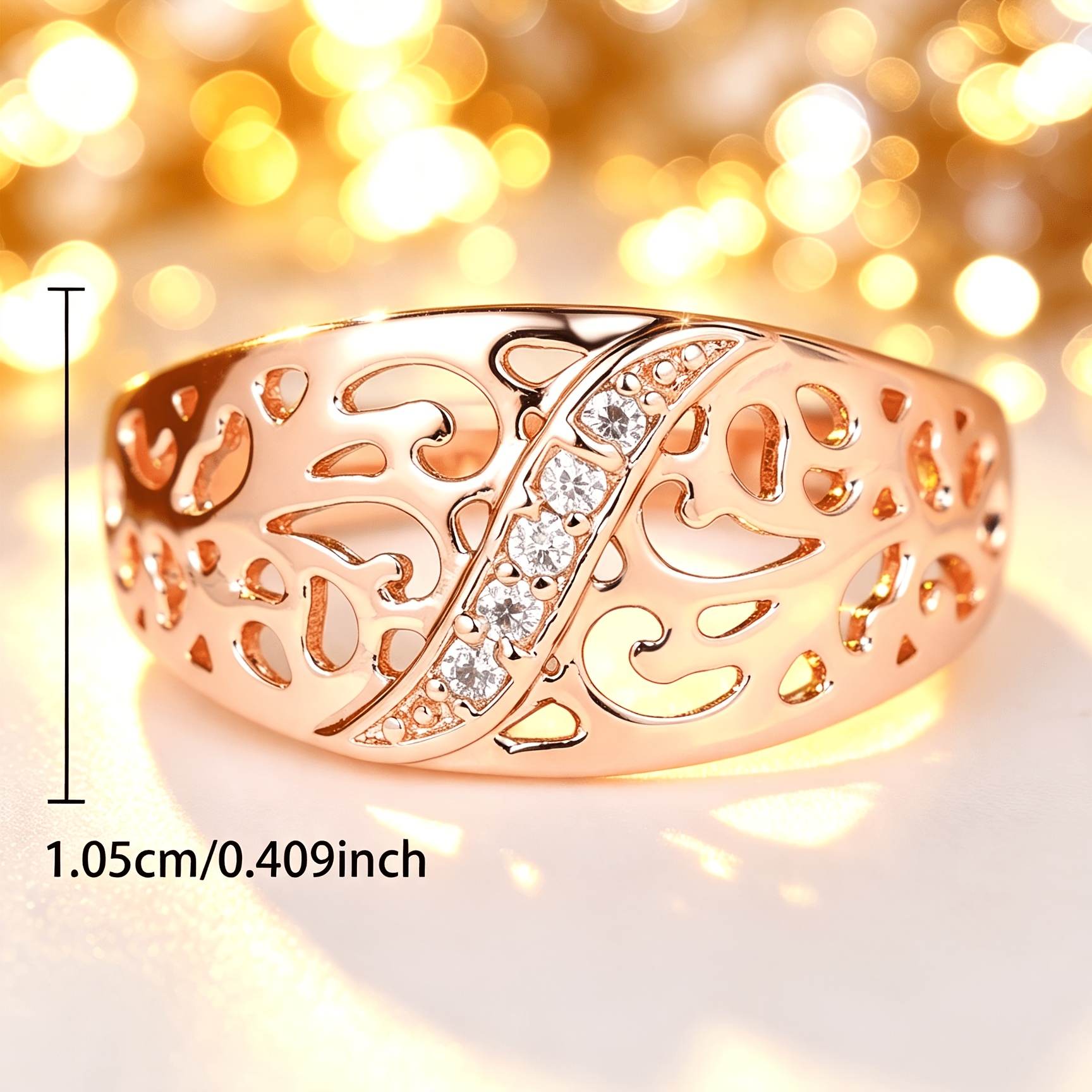 Women's Elegant Pattern Inlaid Synthetic Zirconia Ring