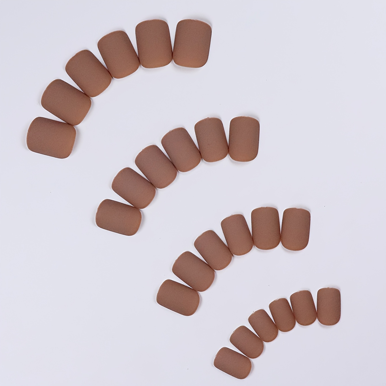 TEMU 24pcs Faux Ongles Carrés Courts de Haute Qualité Faciles et Tendance avec Design Marron Mat, Ambiance Automne Hiver, Carrée Courte, Idéal pour