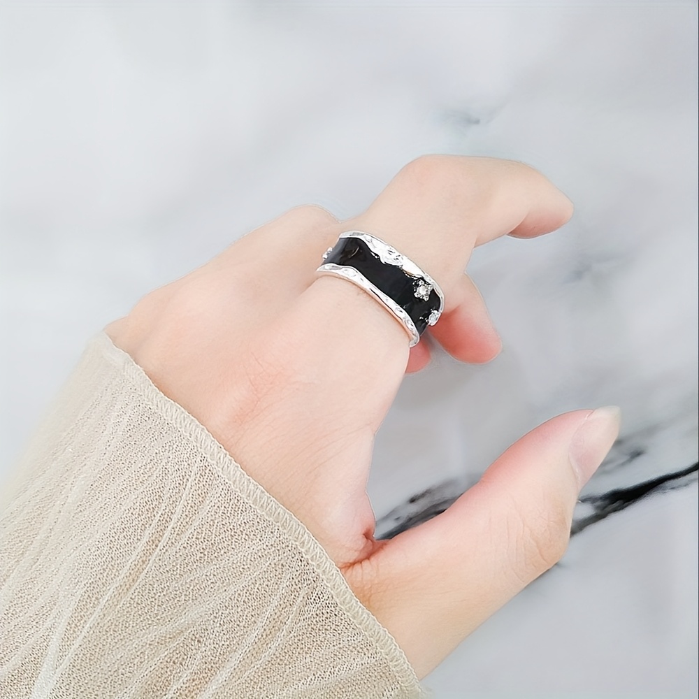 

1pc Vintage Elegant 925 Silver Ring For Women, Black Enamel, Hypoallergenic, High-end Index Finger Band, Packaging, Ideal For , Beach Vacation, Thanksgiving, Christmas Gift, 3.6g