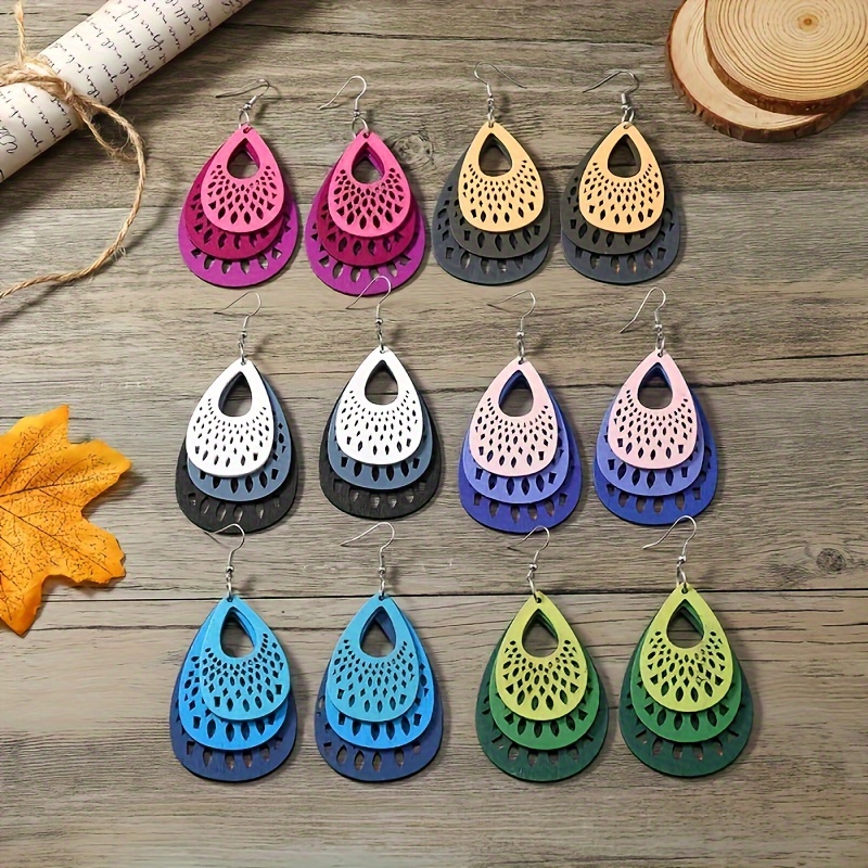 

6 Pairs Of Bohemian Lightweight Wooden Earrings Geometric Cutout Wooden Earrings Retro Ethnic Wind Drop Shaped Earrings Colorful Printed Earrings For Ladies Girls